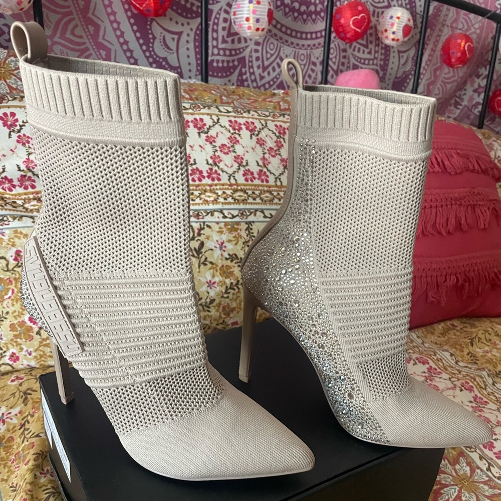Steve Madden , Maxwelle Booties ,  bling , 8